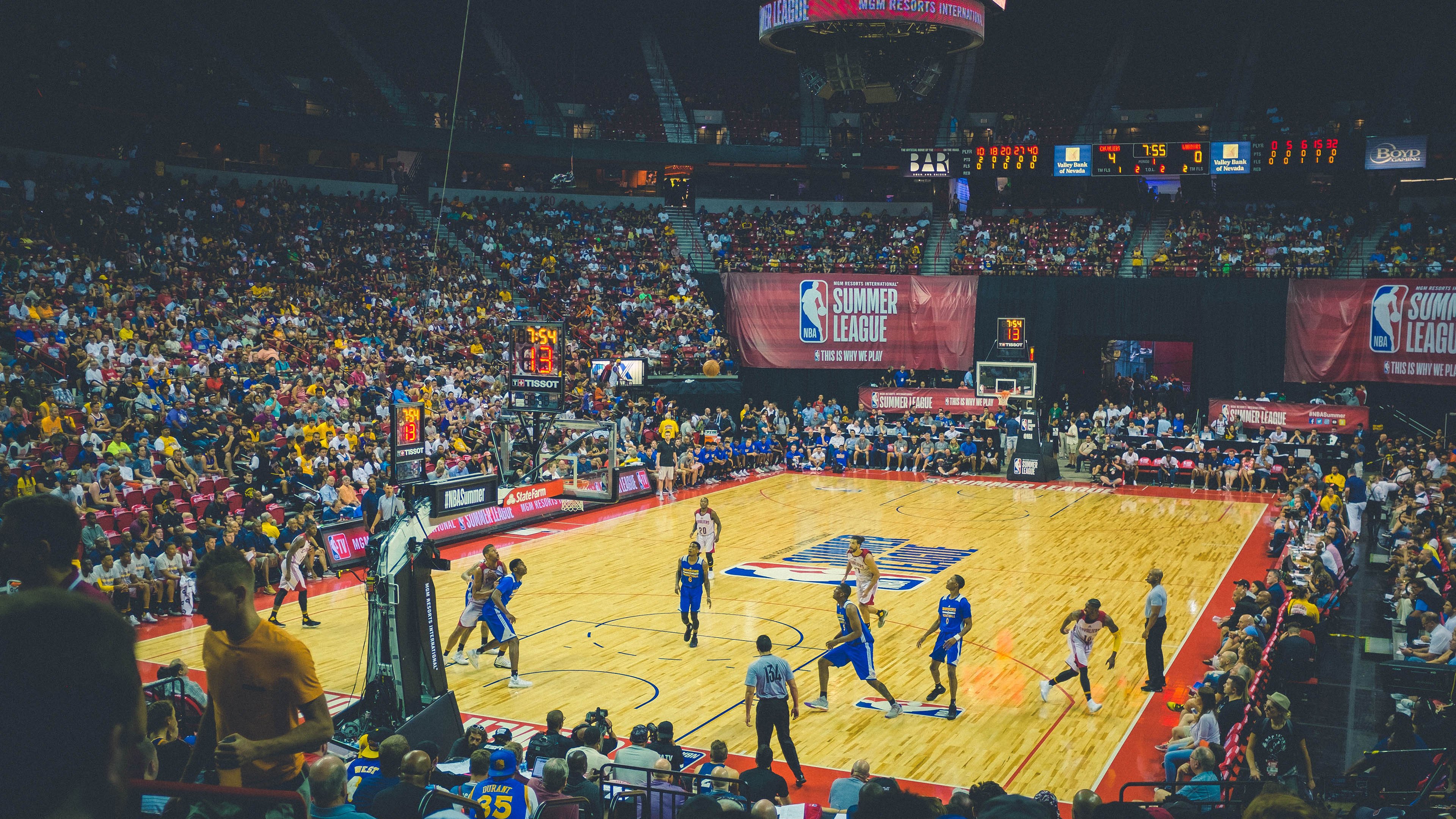 全国青少年足球裁判员“点对点”培训体系全面推广，全国青少年足球比赛